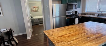 3-bedroom house in welcoming Lake City with cool AC