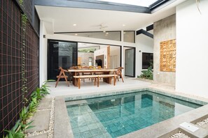 Outdoor dining - Vrbo Property (Tamarindo)