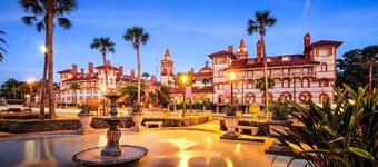 Charming Family and Pet Friendly Home, Sleeps 9