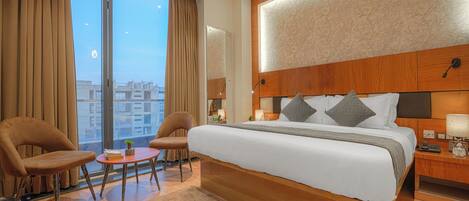 Superior Double Room, City View | Premium bedding, down comforters, memory foam beds, minibar
