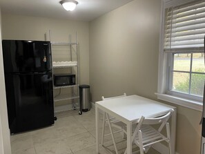 Dining - FIFA FANS STAY HERE! Excellent location minutes from Atlanta Airport and STADIUM (atlanta)