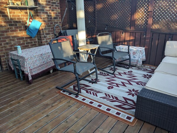 Unclassified image, 1 of 6, button - Sunny family house: 3bd + office and mini gym (Toronto)