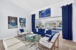 TV, fireplace - Blu Breeze, Social Media moments, Volleyball court, 4 BD, Largest Canal front. (Cape Coral)