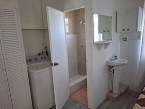 Monolocale, patio, vista valle | Bagno