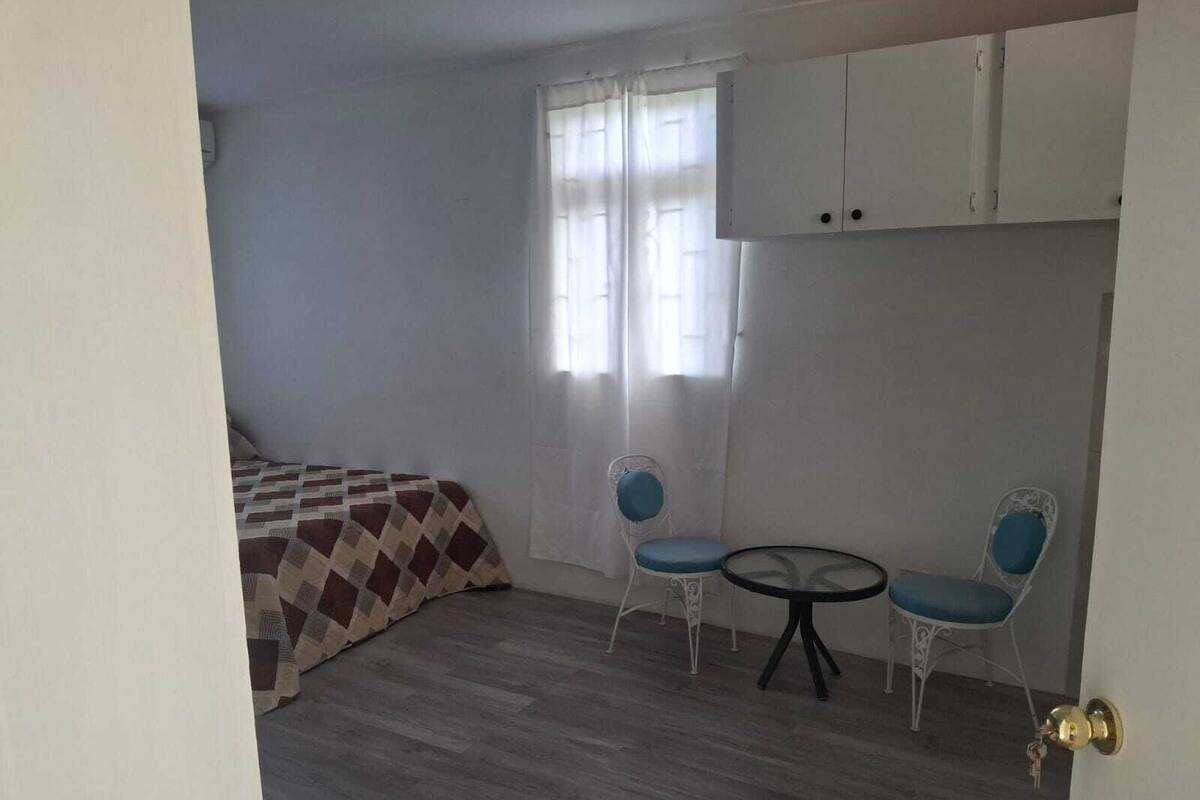 Monolocale, patio, vista valle