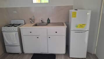 Studio, Patio, Valley View | Private kitchen