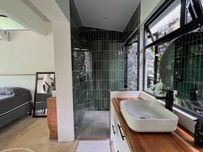 Imagen sin descripción, 5 de 8, botón