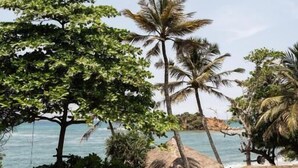 华丽双人房, 1 张特大床, 浴缸, 海洋景观 | 沙滩/海景