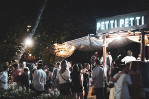 Miscellaneous - Petti Petti (Mirissa)