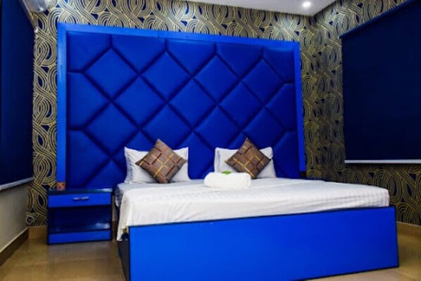 Deluxe Double Room, Mountain View - The Royal Sea Clifton  (Karachi)