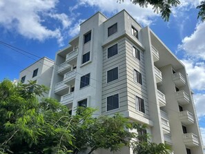 Exterior - Adorable 2-bedroom apartment with AC in charming Mombasa (Mombasa)