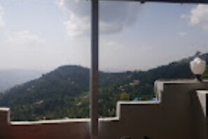 Property grounds - Malach view guest house (Nathia Gali)