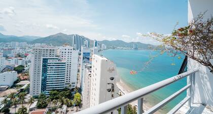 Luxury High-Floor 2BR Beachfront Apartment | Panoramic Sea View & Balcony
