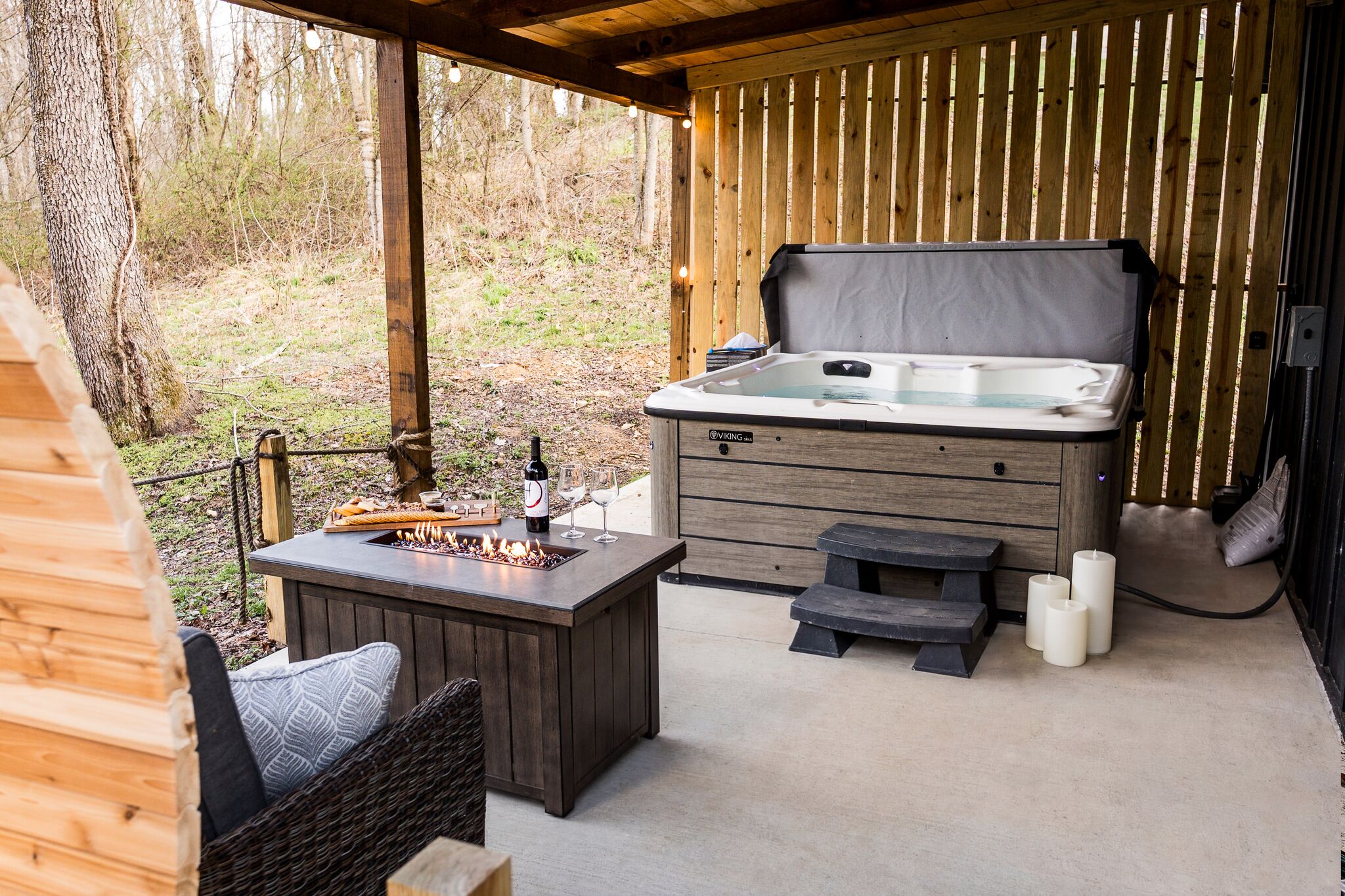 Tina de hidromasaje al aire libre