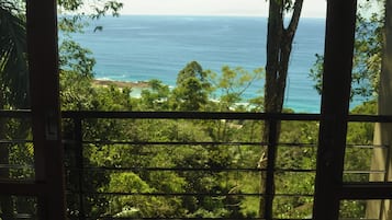Panoramic Suite, Lanai, Sea View | Interior