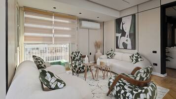 Comfort Apartment, River View | Living area