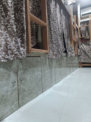 Deluxe Shared Dormitory, City View | Interior