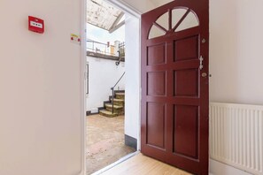 Interior - Brilliantly Located Studio Flat in Earls Court (Greater London)