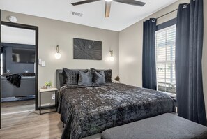 1 chambre, fer et planche à repasser, accès Internet, draps fournis