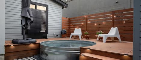 室外 SPA 浴池