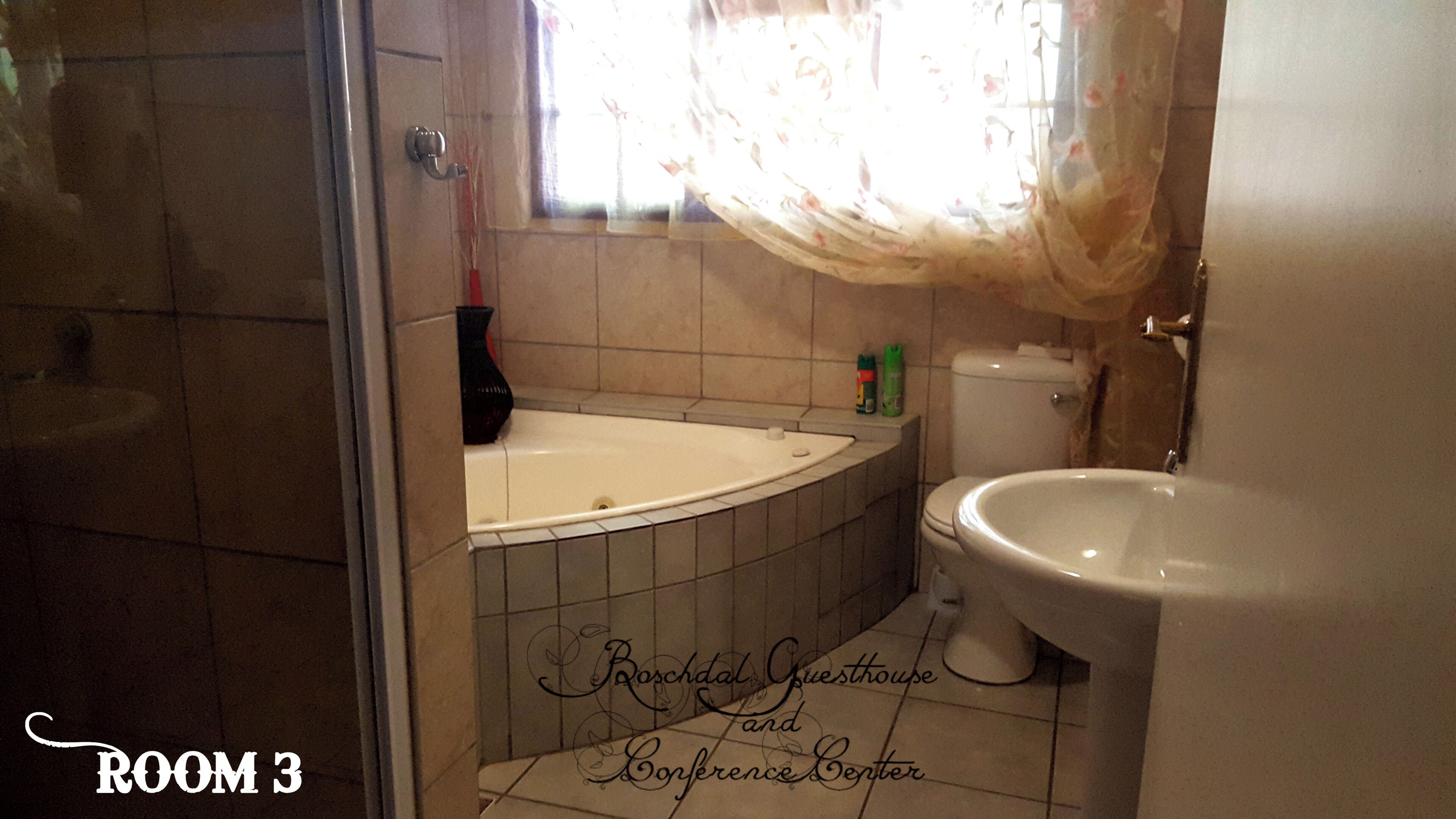 Family Quadruple Room | Bathroom
