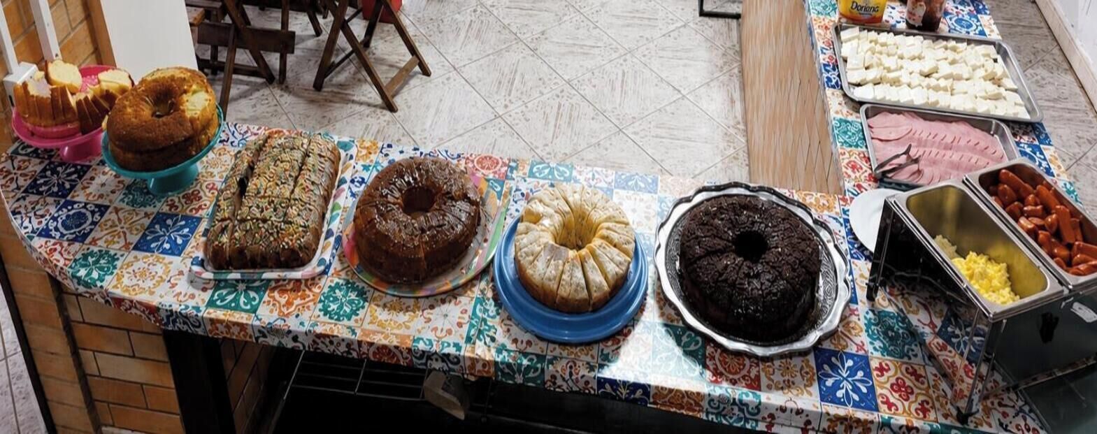 بوفيه فطور يوميًا مقابل رسوم