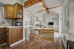Interior - Dog-Friendly Oceanview Studio w/ Deck – Perfect Couples Retreat (Rockaway Beach)