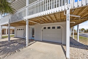 Exterior - Golden Hour Getaway | Sleeps 12 | Pool + Beach (Atlantic Beach)