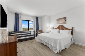 Picture of Orgins 1501- Luxury 3 Bedroom Sky-High Penthouse Reviews, Deals ...