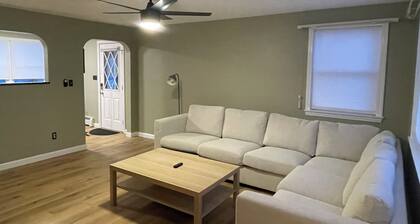 Serene 3-bedroom house in Bethel perfect for your getaway