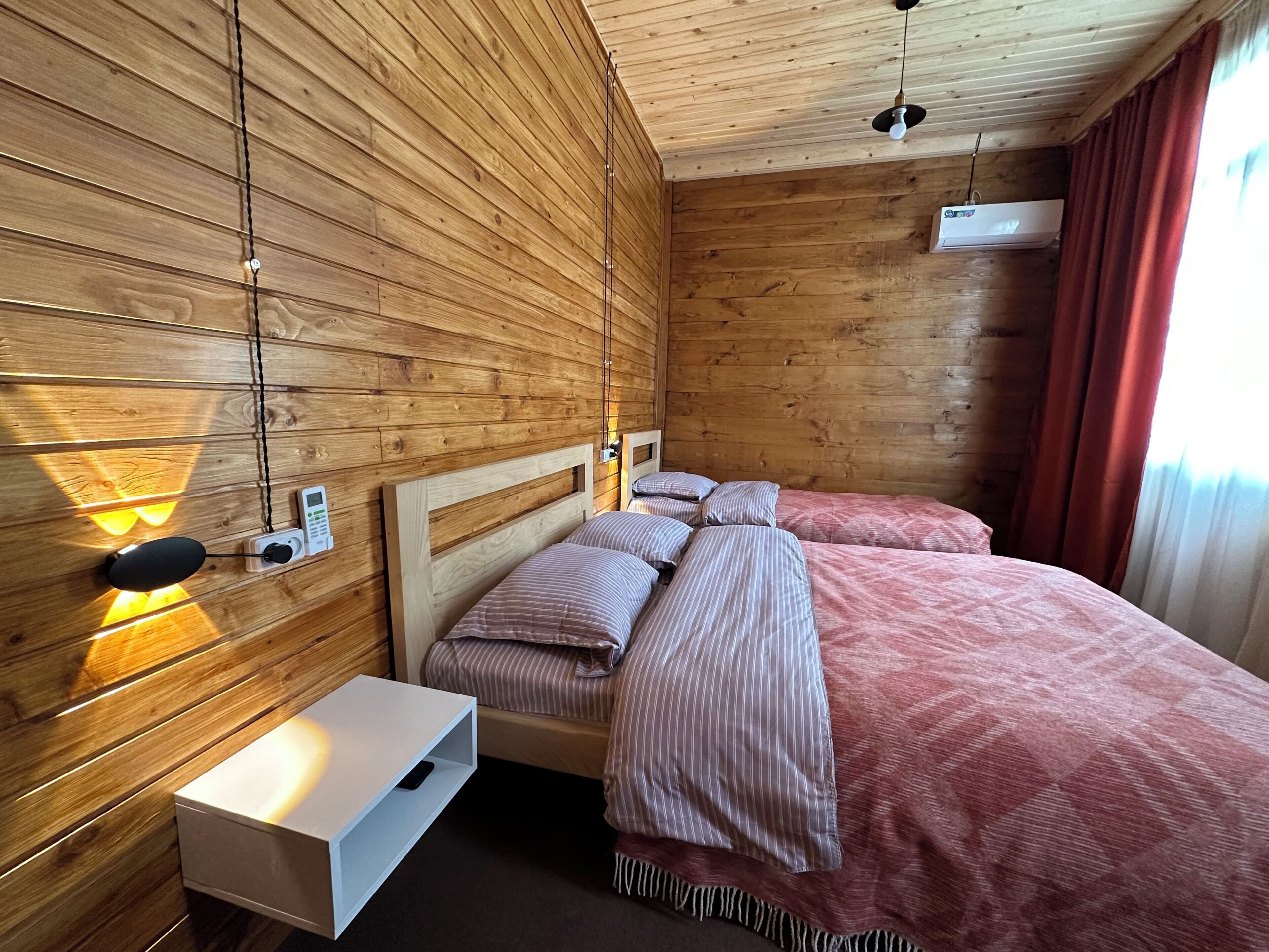 Familieværelse til 3 personer - bjergudsigt