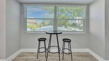 Estudio Confort | Servicio a la habitación