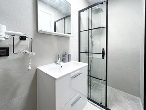 Classic Apartment, Ocean View | Bathroom - My Sunset Suite Apartments (Kuşadası)