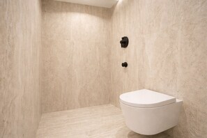 Bathroom - CAVO III Luxury Boutique Rooms (Chania)