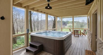 Hocking Hills: The Book Nook Cabin