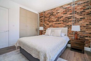 3 bedrooms, WiFi