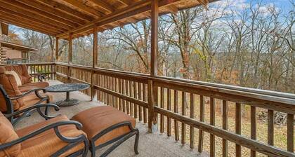 Lakefront Resort Sleeps 120 • Cabins & RV Sites • Pool • Perfect for Large Groups