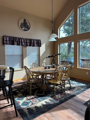 Dining - Stargazing Family Cabin, 2mi to Burrow St & Hiking Trls. 2BR+Loft/Office, 2.5BA. (Cloudcroft)
