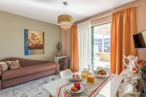 TV - Adorable 1-bedroom apartment with AC in charming Rethymno (Rethymno)