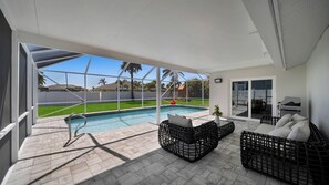 Terrace/patio - The Azure K-Lux (Cape Coral)