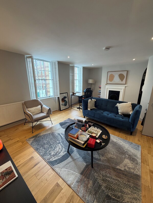 Luokittelematon kuva, 1 kautta 9, painike