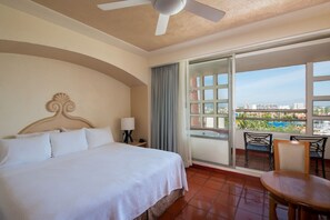 Room - Beach Front Studio Perfect for Families (Puerto Vallarta)