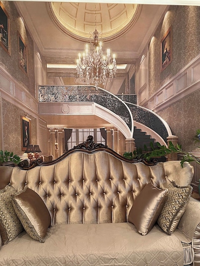 Luxury 10,000 Sq Ft Estate with Private Pool, Spa, KTV, party ready, Near Strip