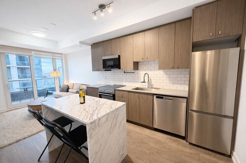 Stylish Oasis Condo | Gym, Bowling, Pool, Hot Tub