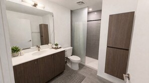 Bathroom - Stylish Oasis Condo | Gym, Bowling, Pool, Hot Tub (Kitchener)