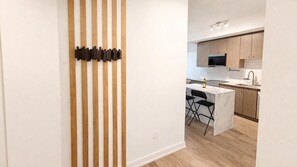 Private kitchen - Stylish Oasis Condo | Gym, Bowling, Pool, Hot Tub (Kitchener)