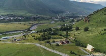 Gagma Chalets Kazbegi – Scenic Mountain Escape with Cozy Comforts