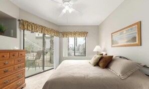 Room - Cozy 2-bedroom condo with pool in perfect Fountain Hills (Fountain Hills)