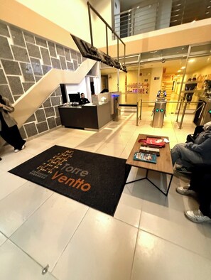 Lobby - Heritage Views: Ventto Tower Bogotá (Bogotá)