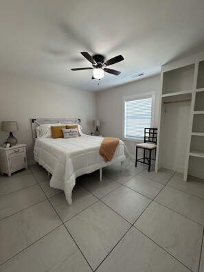 Room - Enjoyable 2-bedroom house with AC in charming Wichita (Wichita)